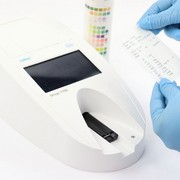 Roche Urisys 1100 Teststreifenlesegert