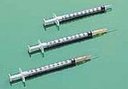 Auf diesem Bild sehen Sie das Slider-Produktbild zu Terumo Tuberkulinspritze 1ml 